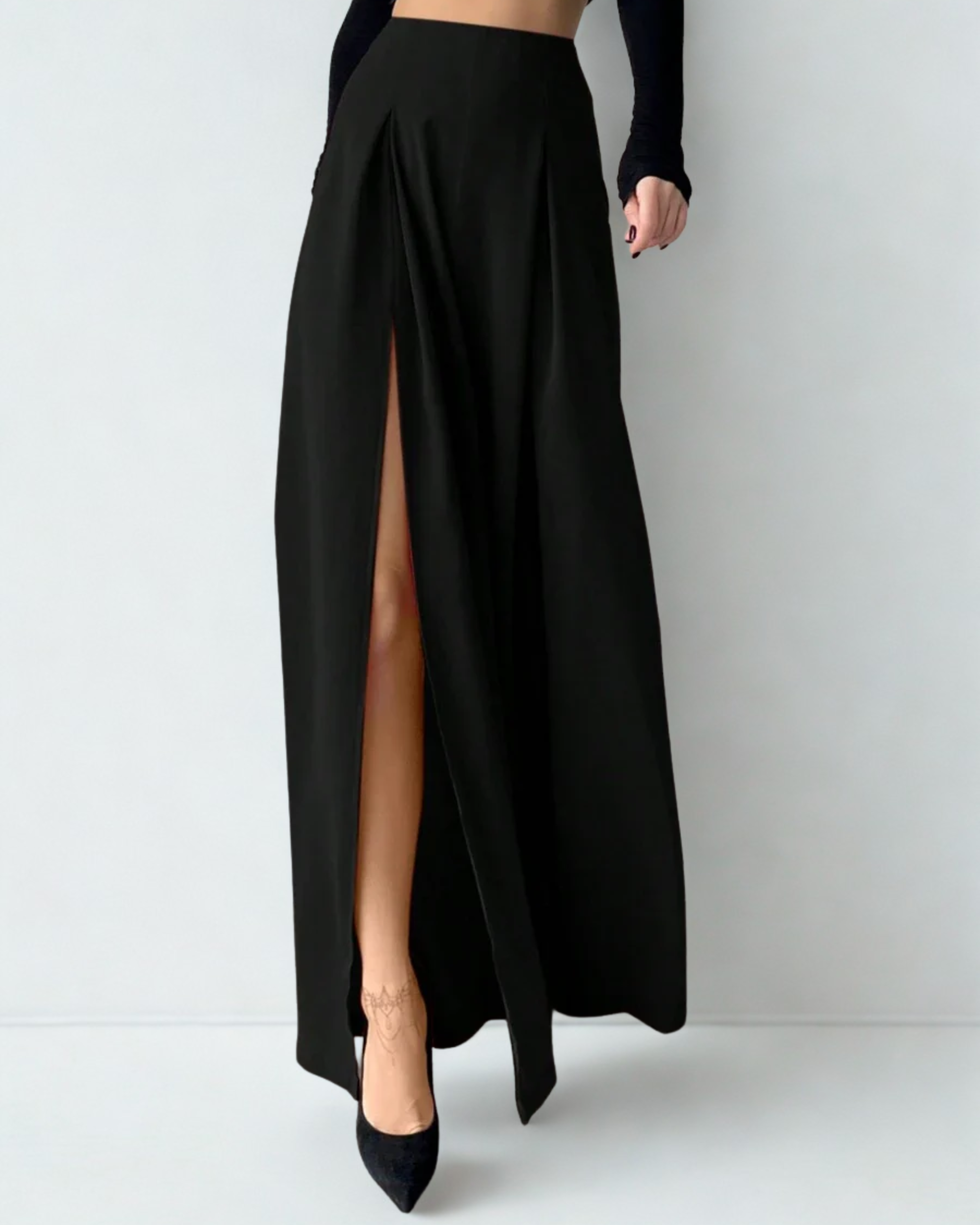 Calça Preta Feminina de Perna Larga com Fenda – Cintura Alta, Ajuste Solto e Elegância Versátil